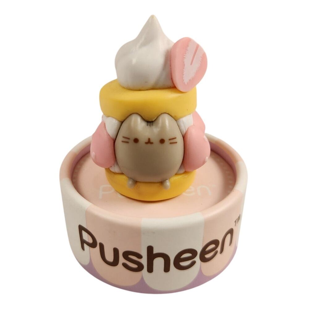 Pusheen Rare Surprise Minis Series 2 Strawberry Shortcake Vinyl Figure - Dessert